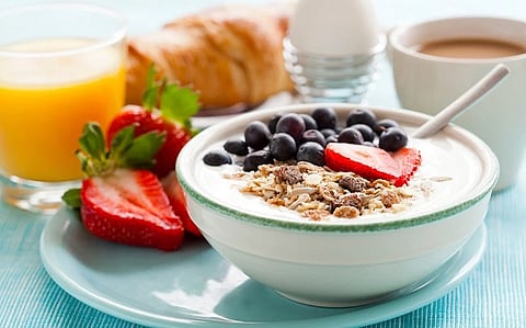 من اضطراب الهرمونات للأزمة القلبية.. تقرير: 5 أضرار خطيرة لإهمال وجبة الإفطار