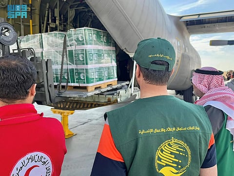 وصول الطائرة السعودية الـ 56 لمساعدة الشعب الفلسطيني في قطاع غزة