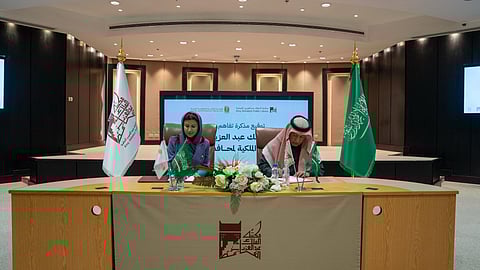"مكتبة المؤسس" والهيئة الملكية لمحافظة العلا توقعان مذكرة تفاهم 