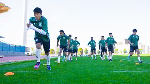 الأخضر الصغير يبدأ تدريباته في معسكر القصيم