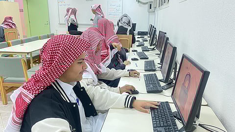 انطلاق الاختبارات الشفهية والعملية في مدارس الطائف