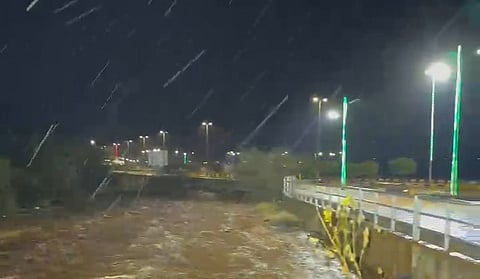 شاهد.. الأمطار تُجري الأودية بمحافظة مرات والقرائن وأثيثية وثرمداء وأشيقر