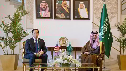  وزير الخارجية ونظيره الأمريكي يبحثان المستجدات الإقليمية والدولية والجهود المبذولة بشأنها