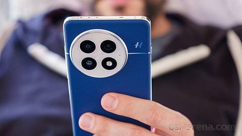 تقنية جديدة تسمح لمُستخدمي "وان بلس 13" بالتقاط صور أفضل في الإضاءة المنخفضة.. كيف تشغّلها؟