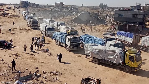 برنامج الغذاء العالمي يطالب إسرائيل بالسماح بدخول 160 ألف طن من المساعدات إلى غزة