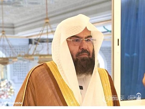 "السديس" يُثمِّن تبرُّع الملك وولي العهد ويحث رجال الأعمال على الجود في الشهر الكريم