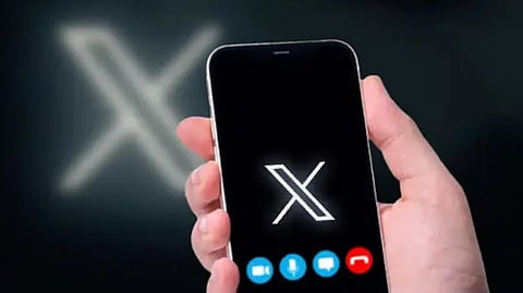 عطل يضرب منصة "إكس" وحسابات الآلاف معطلة