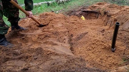 العلاج بالموت في كوريا الجنوبية.. ينامون في قبر 10 دقائق ليعودوا إلى الحياة دون اكتئاب