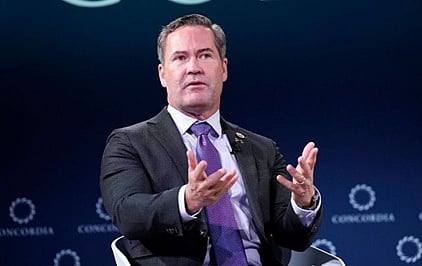 مستشار الأمن القومي الأمريكي مايك والتز