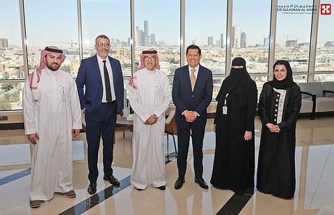 سفير المكسيك بالمملكة يزور مستشفى الدكتور سليمان الحبيب "لصحة المرأة" بالتخصصي ويبدي إعجابه بتجهيزاته المتقدمة