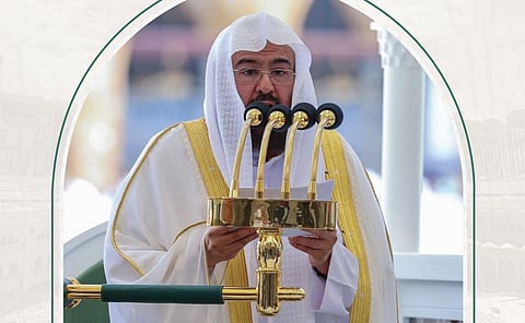 بعد أنْ منّ الله عليهم بصيام رمضان.. جموع المصلين تؤدّي صلاةَ العيد بجميع المناطق