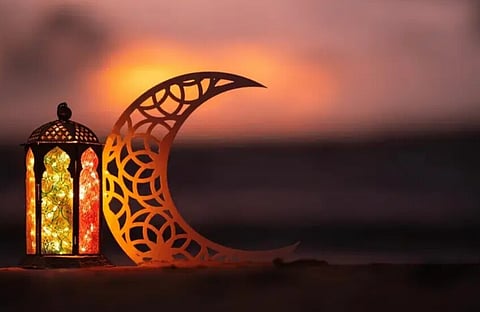 دولة عربية تفاجئ مواطنيها بإعلان عيد الفطر في ساعة متأخرة من الليل