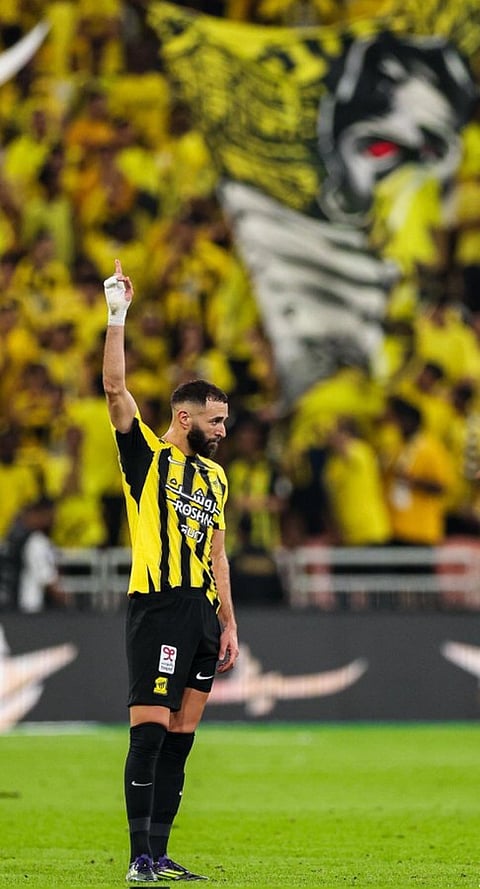 ماذا قالت الصحف العالمية عن تعادل الاتحاد أمام الأهلي في الديربي؟