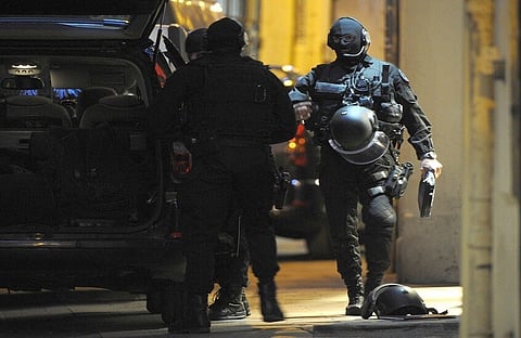 فرنسا.. اعتقال ثلاثة شبان خططوا لهجوم انتحاري بأحزمة ناسفة باسم داعش
