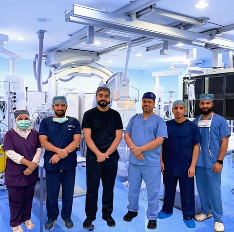 7 ساعات متواصلة.. نجاح إجراء معقد لعملية استبدال صمام وشريان واستئصال ورم بالمدينة المنورة
