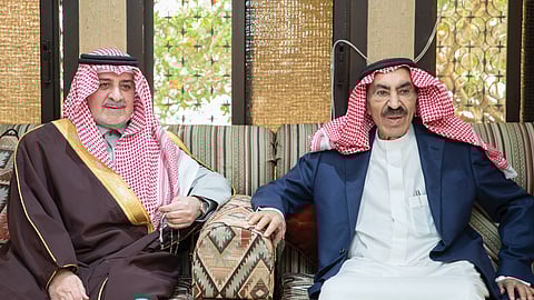 أمير تبوك يزور الشعلان وبن حرب والغريض ويطمئن على صحتهم