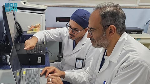 "الملك عبدالله الطبية" تطبق أول تقنية لضبط القوقعة عن بُعد على مستوى الشرق الأوسط وأفريقيا