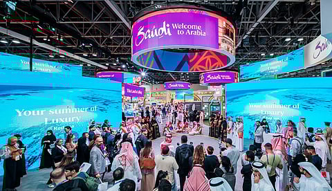 كاس العالم 34 يظهر في "أرض السعودية" بسوق السفر العربي دبي 2025