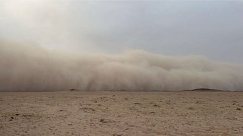 متحدث "الأرصاد": الحالة الجوية عصر اليوم بالدوادمي شبيهة بحالة الرس
