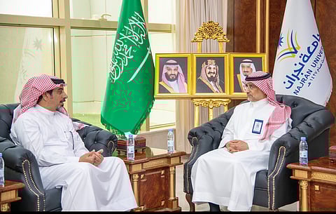 رئيس جامعة نجران يستقبل مدير ميدان الفروسية بالمنطقة