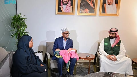 إنفاذاً لتوجيهات خادم الحرمين وولي العهد.. وصول التوأم الملتصق الصومالي "رحمة ورملا" إلى الرياض