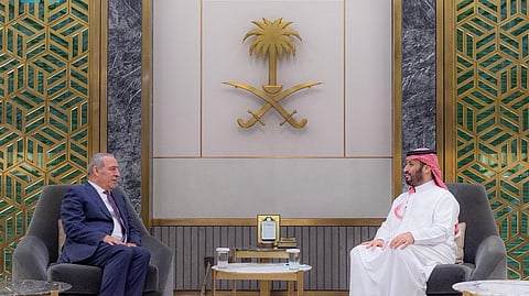 ولي العهد يستقبل نائب الرئيس الفلسطيني ويبحث معه تعزيز العمل المشترك لدعم القضية الفلسطينية
