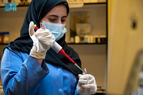 "الخريف" يبحث في الدنمارك فرص توطين الصناعات الدوائية بالمملكة