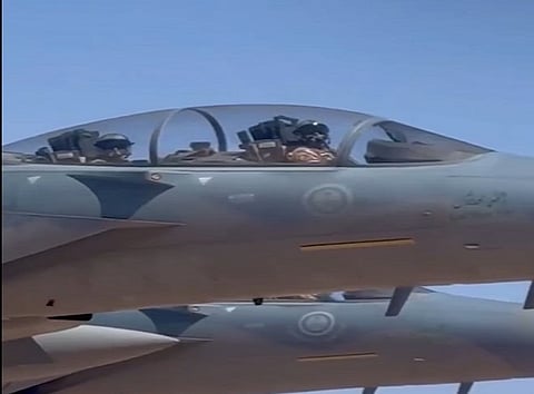 صقور السعودية.. مقاتلات F-15 ترحب بوصول طائرة الرئيس الأميركي ترمب لدى دخولها أجواء المملكة