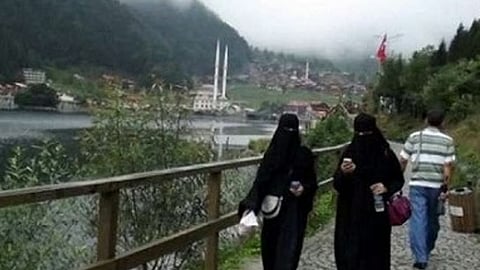 حجوزات مصر وتركيا تشعل سباق سفر السعوديين في إجازة عيد الأضحى 2025