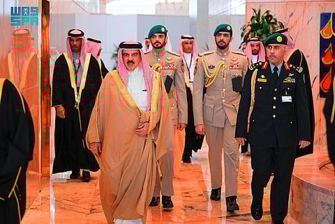 ملك البحرين يغادر الرياض