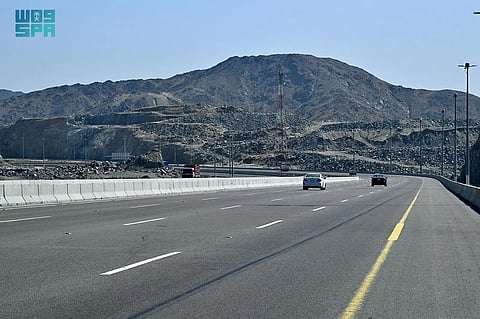 الدائري الرابع بمكة المكرمة .. شريان استراتيجي يربط أطراف العاصمة المقدسة ويُسهم في انسيابية التنقل