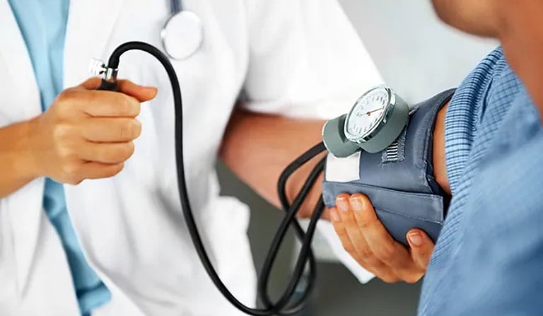 sabq%2F2025-05-17%2Flscrging%2Fblood-pressure.jpg