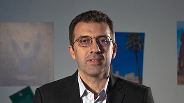 الكاتب الصحفي باسل النيرب