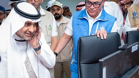 وزير الصحة يُدشِّن روبوتًا جراحيًّا وجهاز أشعة متقدمًا بمكة استعدادًا لموسم الحج