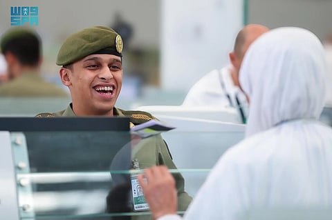 الجوازات: إجمالي ضيوف الرحمن القادمين من الخارج (1.396,644) حاجًّا