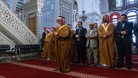 وزير الخارجية الأمير فيصل بن فرحان يؤم المصلين في الجامع الأموي الكبير بدمشق