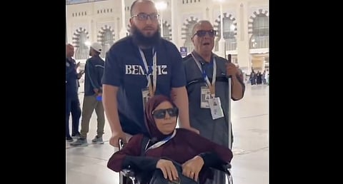 زوجان كفيفان من الأردن يحققان حلم العمر ويبلغان الكعبة بأبصار القلوب