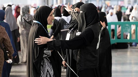 المرأة السعودية في قلب موسم الحج.. حضور فاعل في الأمن والصحة والإرشاد
