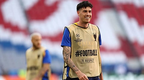 المدافع الإيطالي الدولي أليساندرو باستوني
