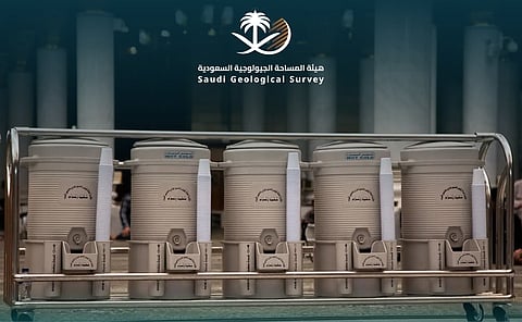 من انفجاره تحت قدمي إسماعيل إلى مشاريع التطوير الحديثة.. زمزم مصدر مبارك تتوارثه الأجيال
