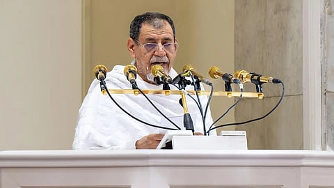 إمام وخطيب المسجد الحرام الشيخ الدكتور صالح بن حميد خلال خطبة عرفة