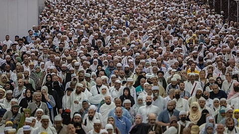 كاميرا حرارية متقدمة ترصد المؤشرات الخفية لأقدام الحجاج المصابين بالسكري.. قصة بدأت في الرياض