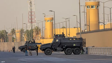 قوات عراقية أمام مقر السفارة الأميركية ببغداد