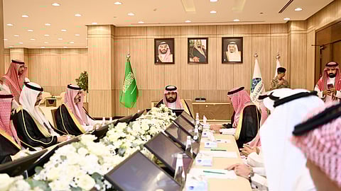 أمير جازان يتفقد مشروعات تنموية بقيمة 6.9 مليارات ريال ويشدد على تمكين القطاع الخاض