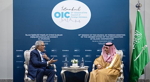 الأمير فيصل بن فرحان خلال لقائه وزير خارجية باكستان إسحاق دار