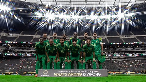 الأخضر يغادر إلى أريزونا استعدادًا لمواجهة المكسيك