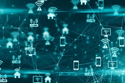 تقرير "هيئة الاتصالات": 48% من المستخدمين بالمملكة يقضون أكثر من 7 ساعات يوميًا على الإنترنت