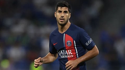 لاعب باريس سان جيرمان على طاولة أندية دوري المحترفين السعودي