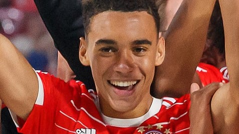 كأس العالم للأندية: الإصابة تبعد موسيالا لاعب بايرن ميونيخ عن الملاعب لفترة طويلة