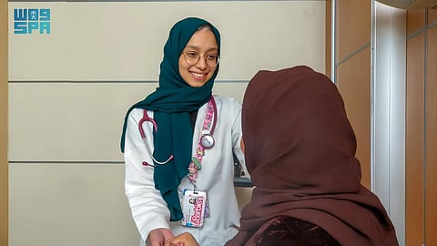 22 عامًا من العناية الممتدة.. "التخصصي" يرسم ملامح قصة إنسانية بعلاج مرض نادر